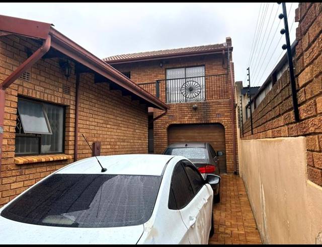 2 BEDROOM HOUSE FOR SALE IN MEADOWLANDS